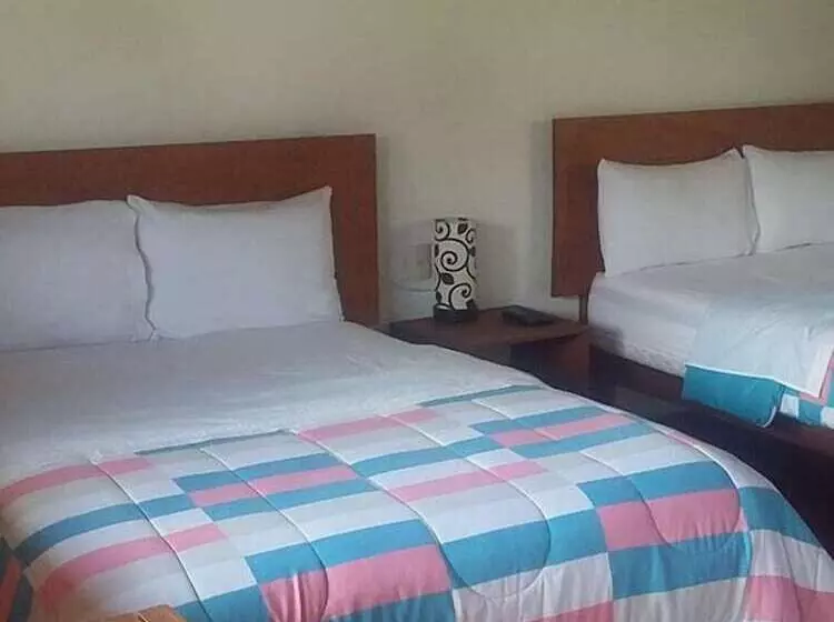 호텔 Cabañas El Fresno