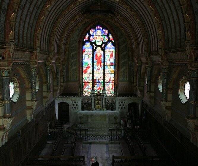 فندق Domaine De Chantemerle