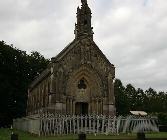 فندق Domaine De Chantemerle