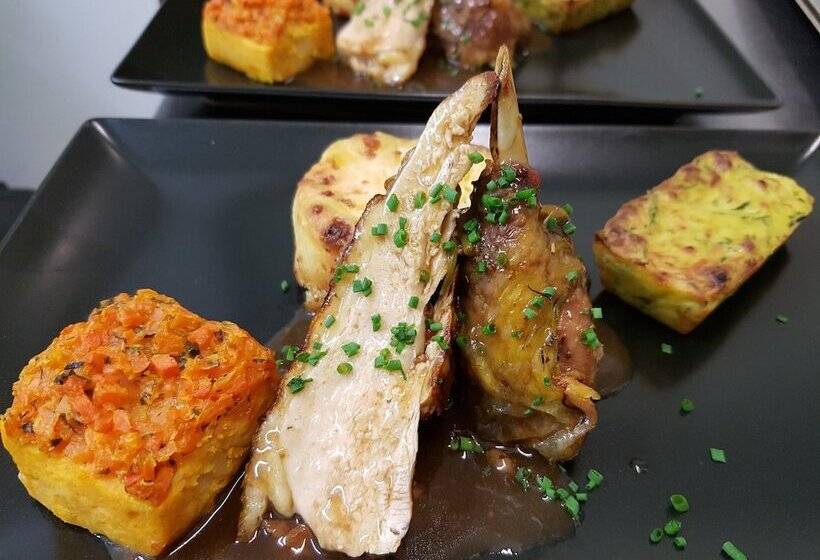 فندق Domaine De Chantemerle