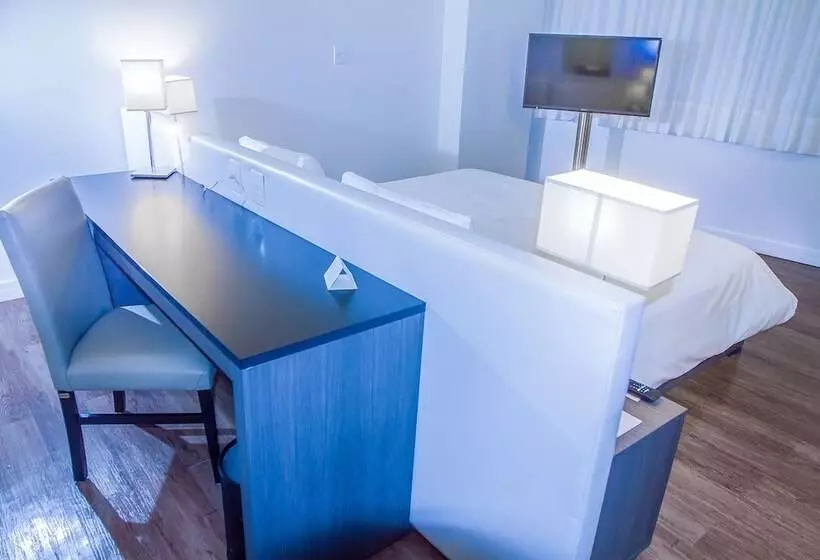 فندق Fratele Business