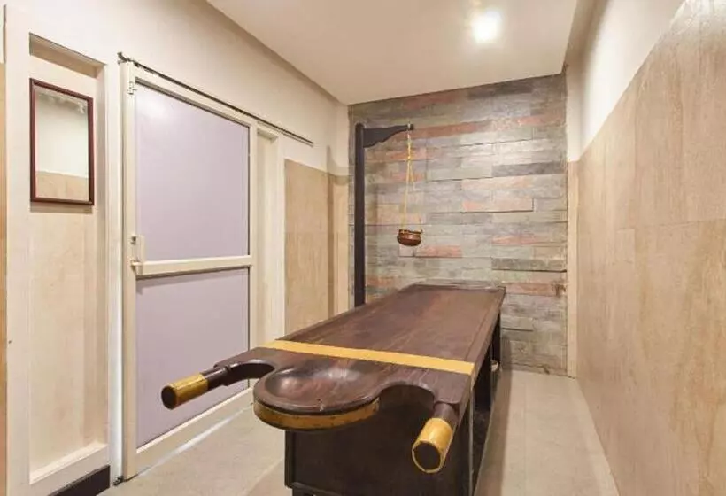 هتل Ginger Kochi Mg Road