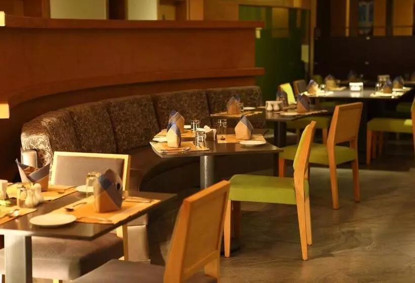 هتل Ginger Kochi Mg Road