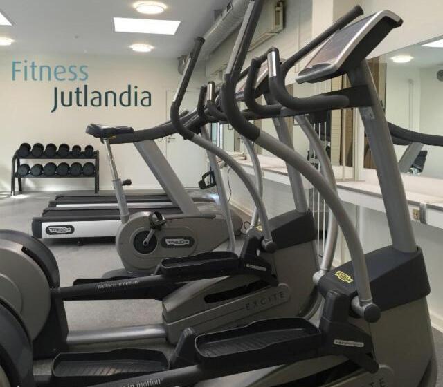 فندق Harbour Living By Jutlandia   Hostel Style