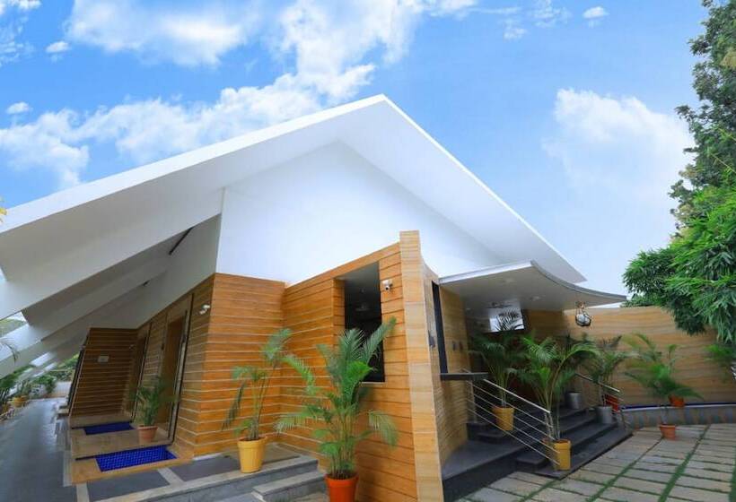 هتل Jal Mahal Resort & Spa, Mysore