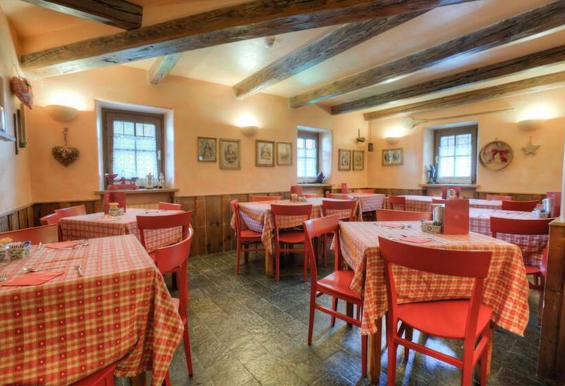 בית מלון כפרי La Grange Animal Chic