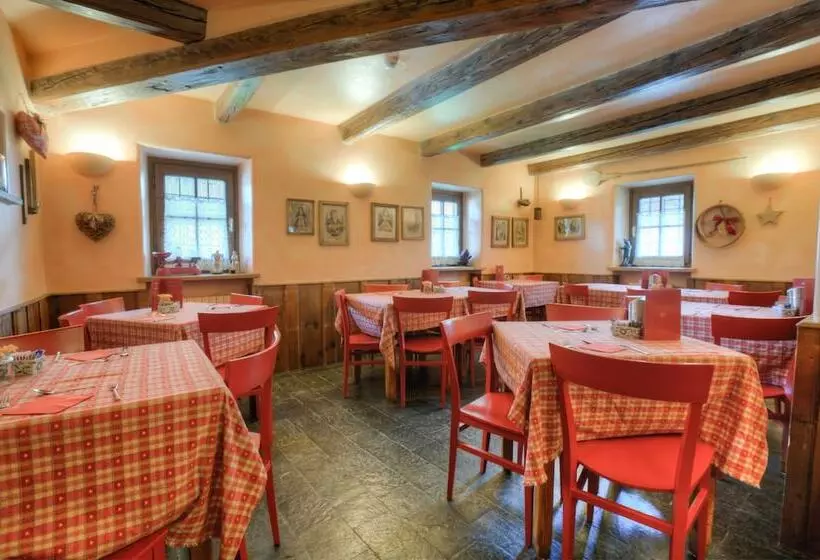 ホテル La Grange  Animal Chic