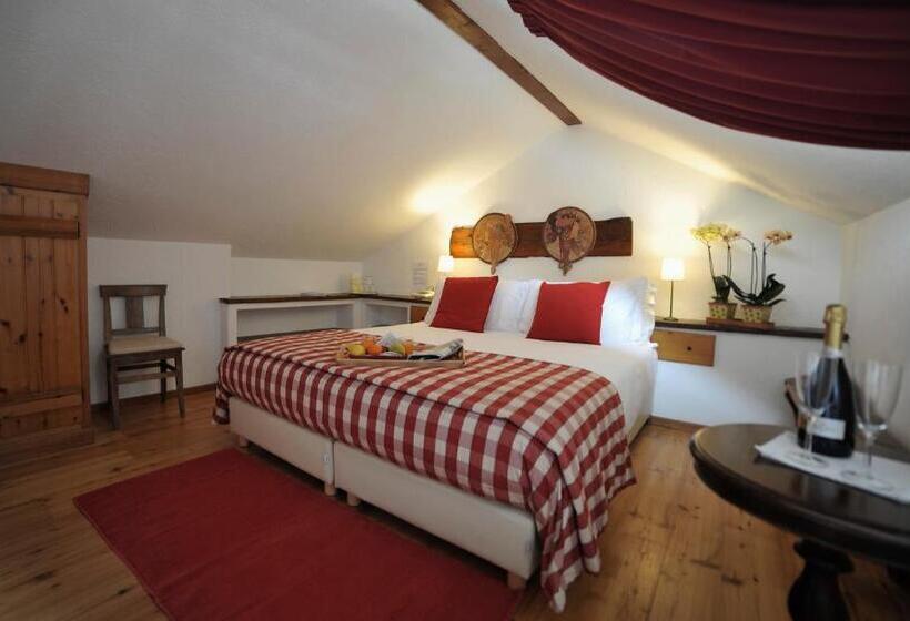 בית מלון כפרי La Grange Animal Chic