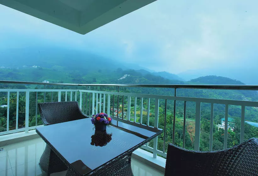Hotel Gokulam Park Munnar