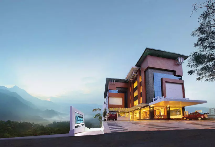 Hotel Gokulam Park Munnar