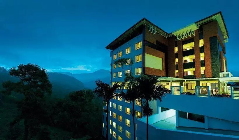 Hotel Gokulam Park Munnar