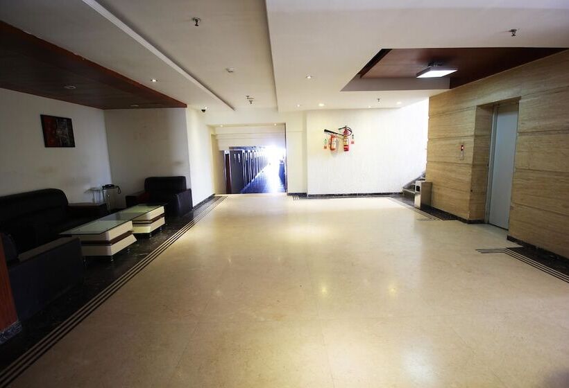 فندق Oyo Premium Sola Sg Highway