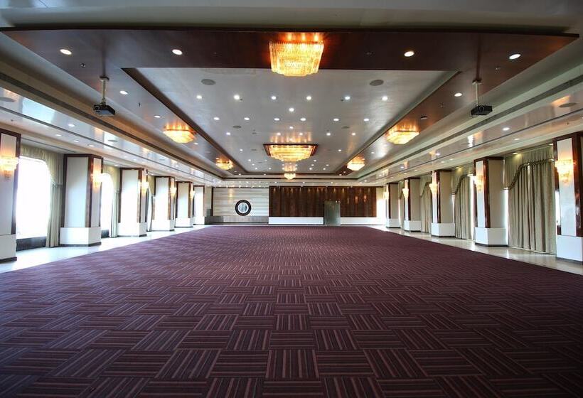 فندق Oyo Premium Sola Sg Highway