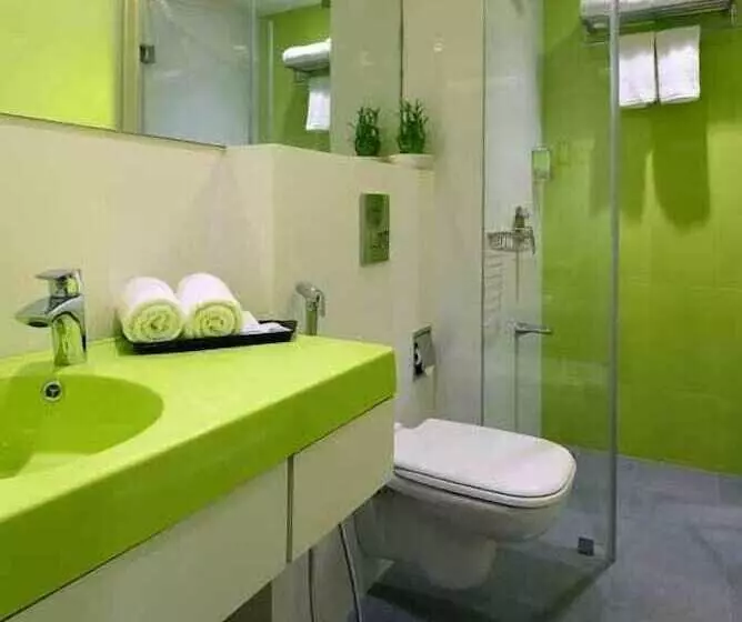 ホテル The Lime Boutique Suites