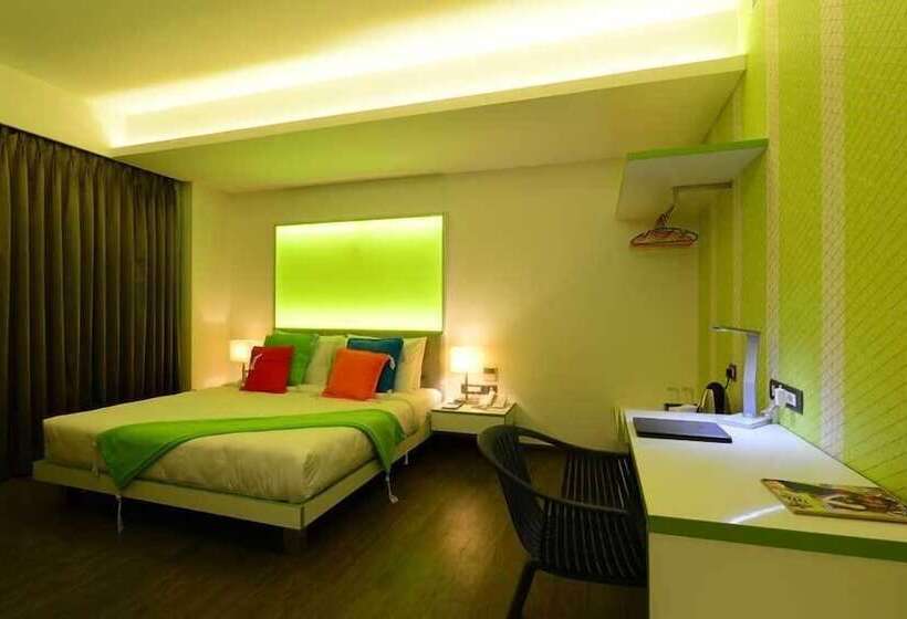 호텔 The Lime Boutique Suites