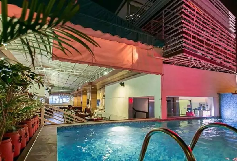 ホテル Zo Rooms Radisson Square