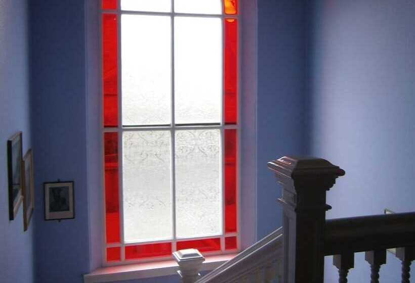 پانسیون Dorstan House