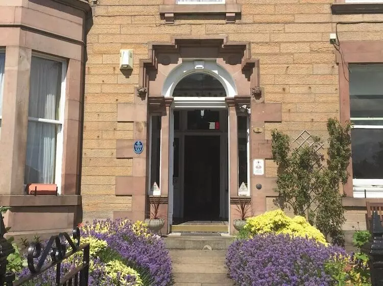 پانسیون Dorstan House