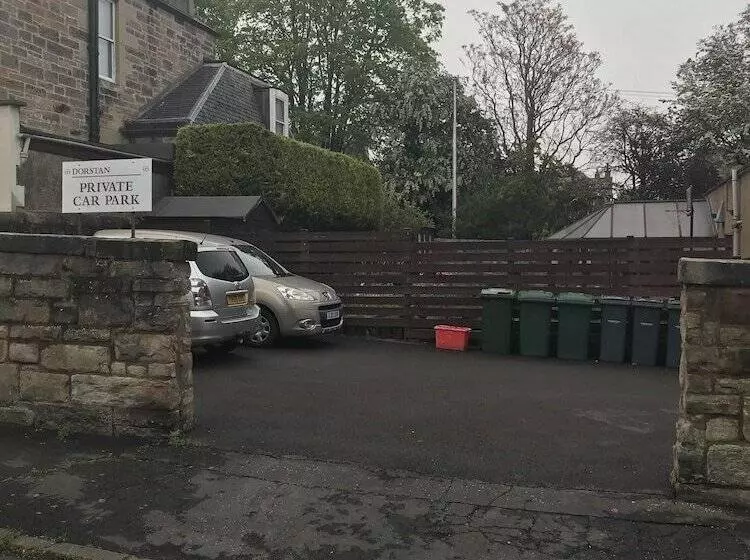 پانسیون Dorstan House