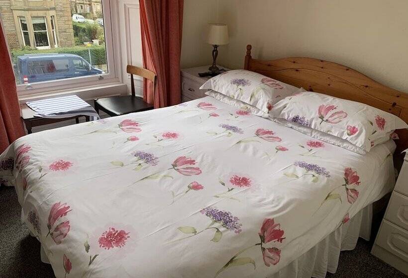 پانسیون Dorstan House