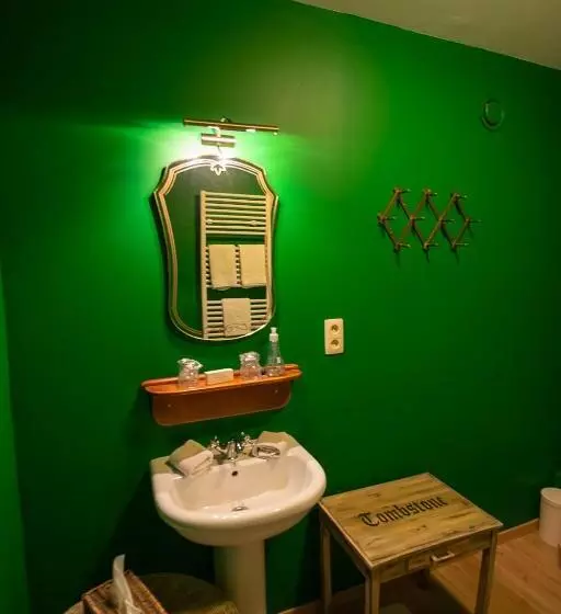 پانسیون Western City