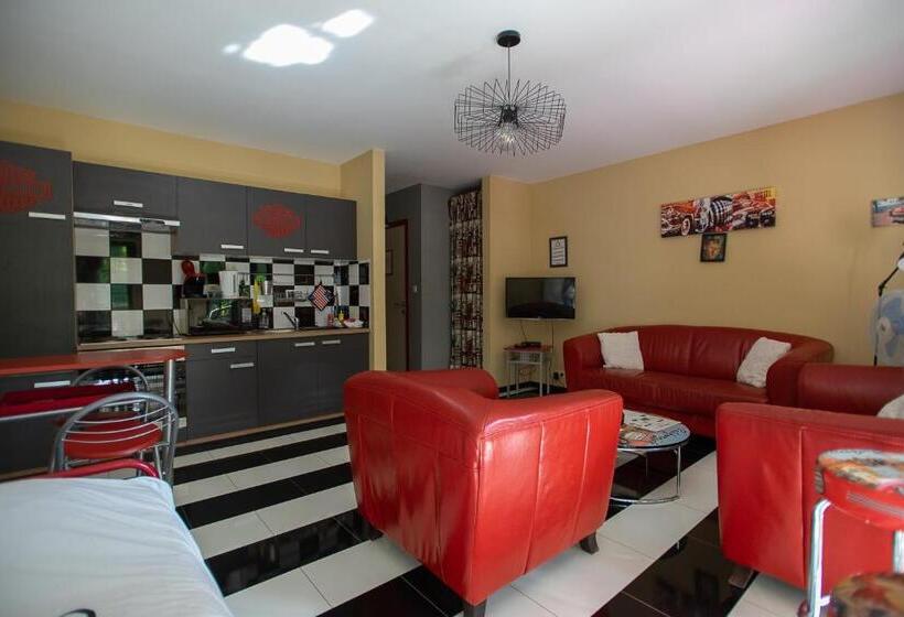 پانسیون Western City