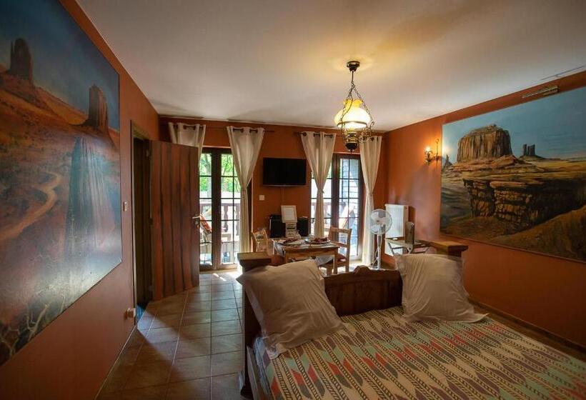 پانسیون Western City