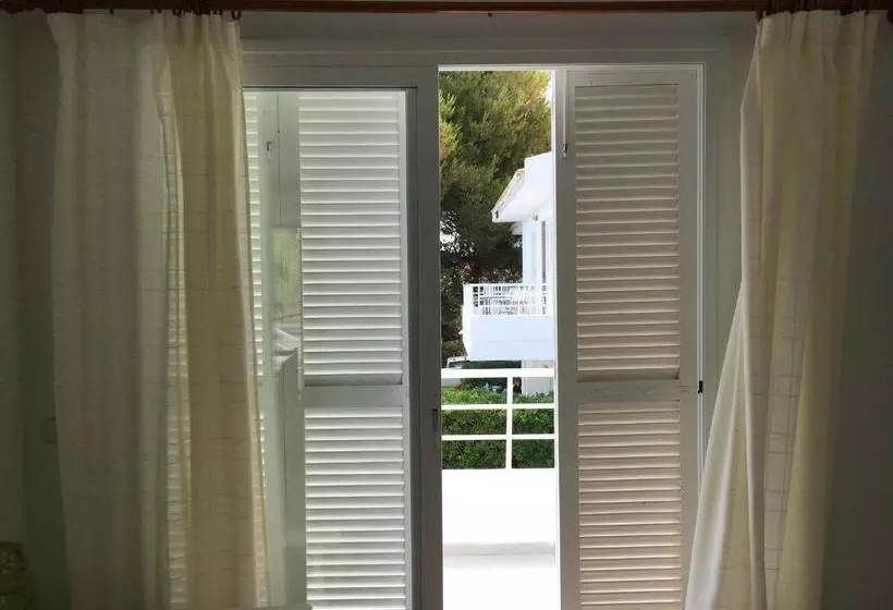 Ses Gavines Cala Anguila Apartments