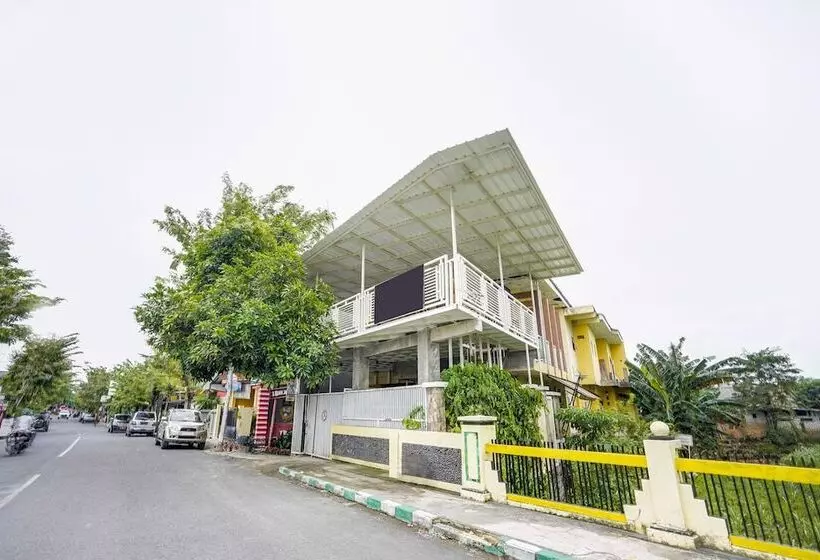 Hotelli Spot On 92114 Homestay Riverside Duko