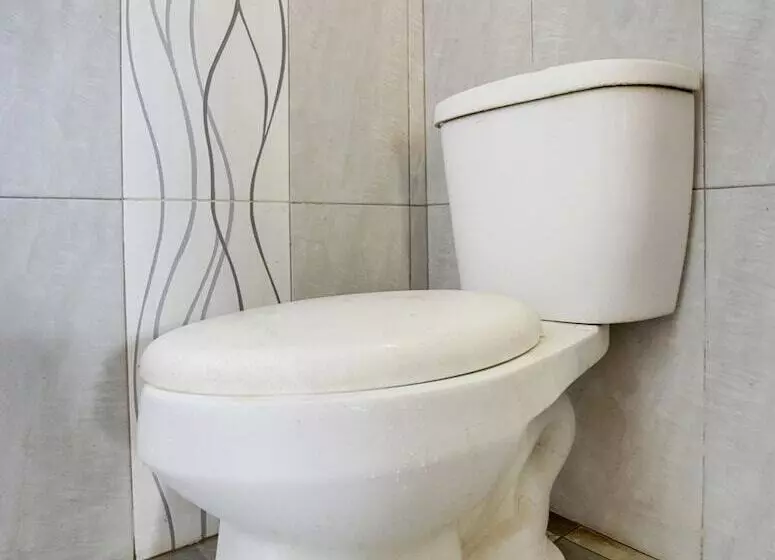 Hotelli Spot On 92114 Homestay Riverside Duko