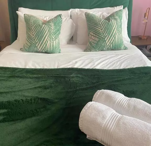 ベッドアンドブレックファースト The Lily Pad Self Contained, Private Entrance And Free Parking