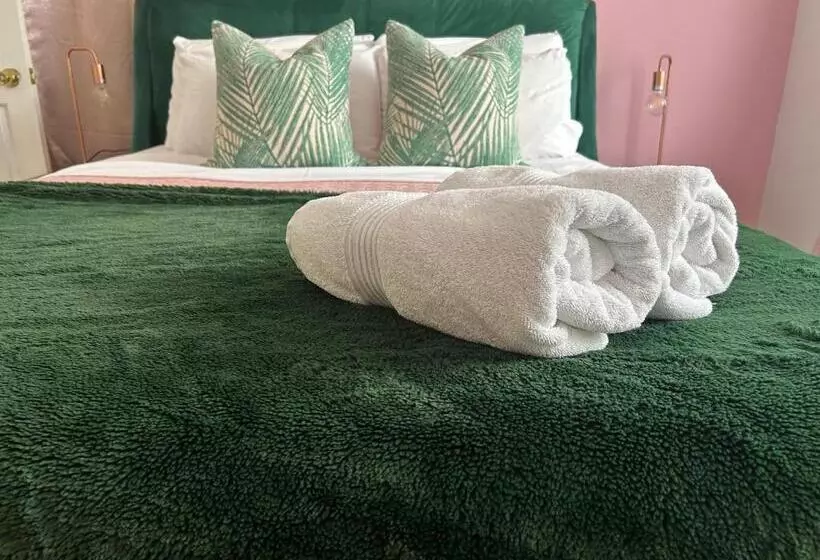 ベッドアンドブレックファースト The Lily Pad Self Contained, Private Entrance And Free Parking