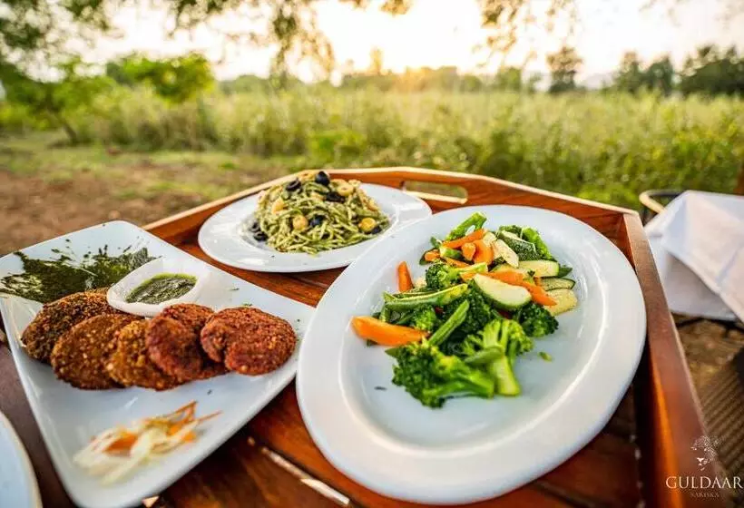 ホテル Guldaar   A Luxury Forest Retreat