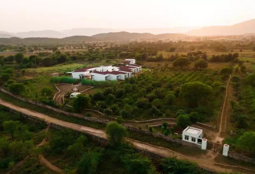 ホテル Guldaar   A Luxury Forest Retreat