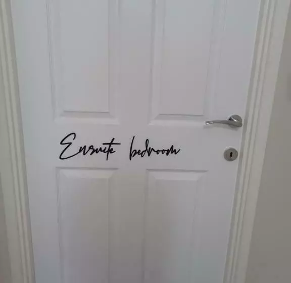 ペンション Spacious Ensuite King Room Private Neighbourhood Free Parking Space