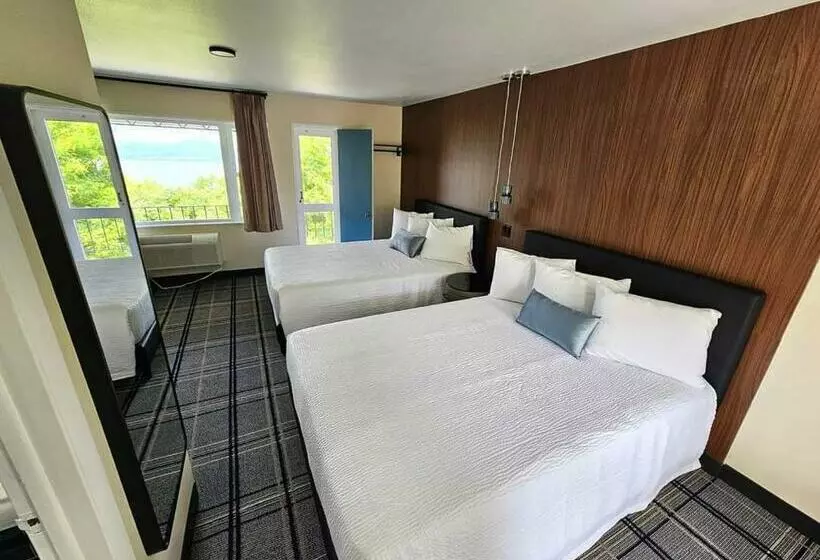 The Hotel Laurel At Seneca