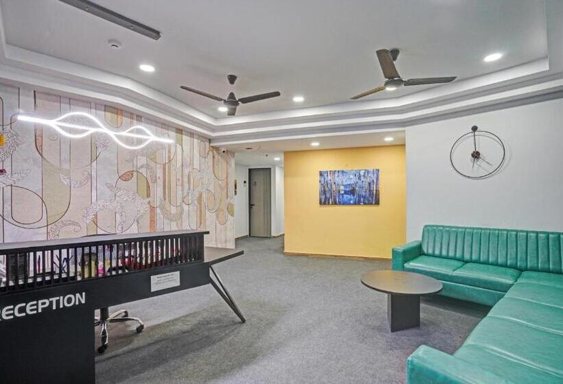 فندق Oyo Flagship 85247 Saarthi