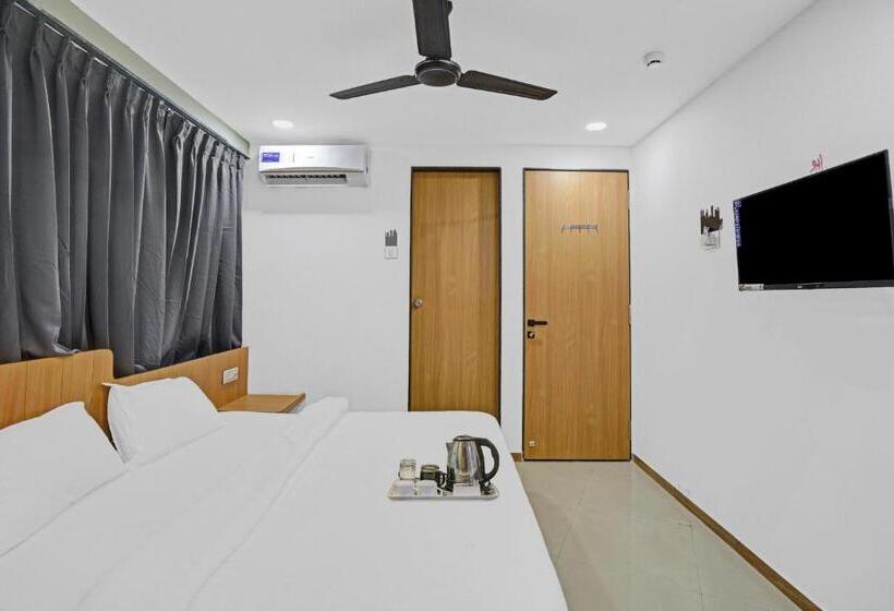 فندق Oyo Flagship 85247 Saarthi