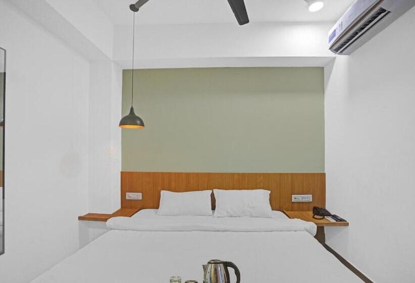 فندق Oyo Flagship 85247 Saarthi