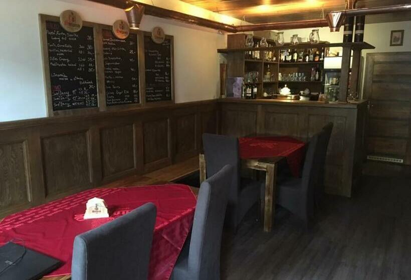 ペンション Penzion Na Zastávce