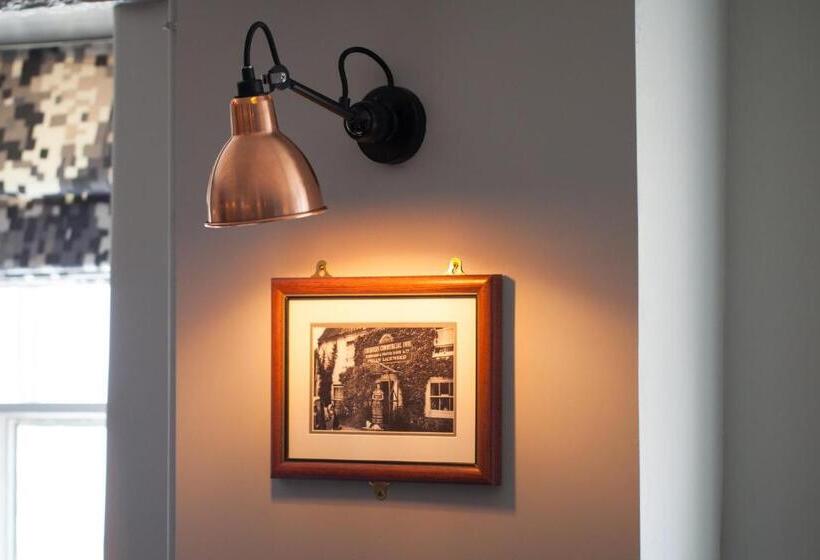 Общежитие Thornham Rooms At The Chequers