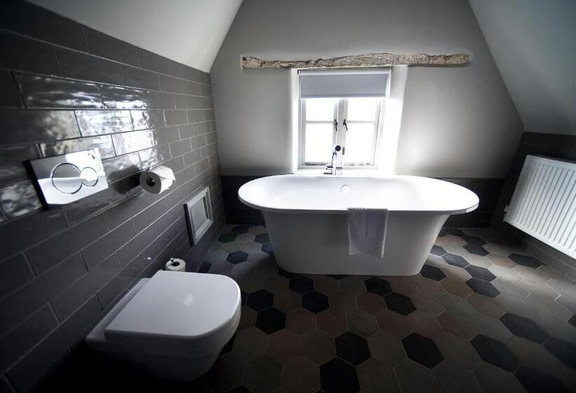 Общежитие Thornham Rooms At The Chequers