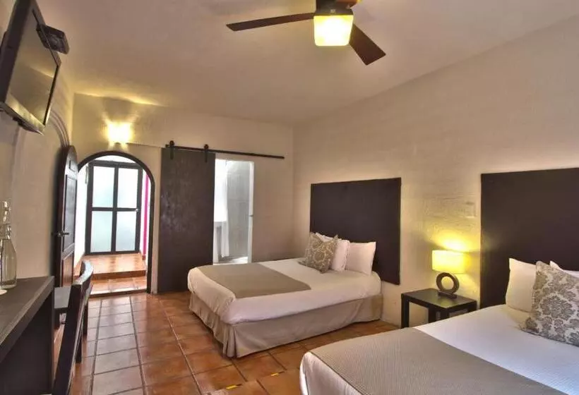 ユースホステル Punto 79