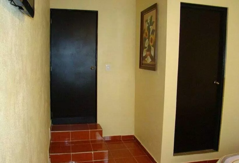 Hostal Posada Mayin Adults Only