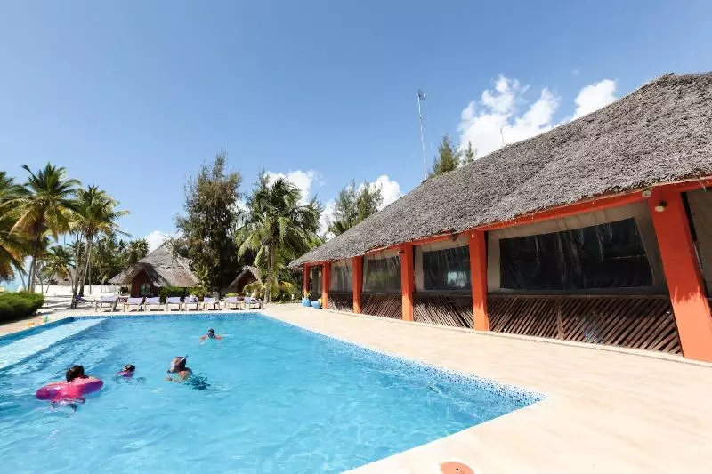 هتل Cristal Resort