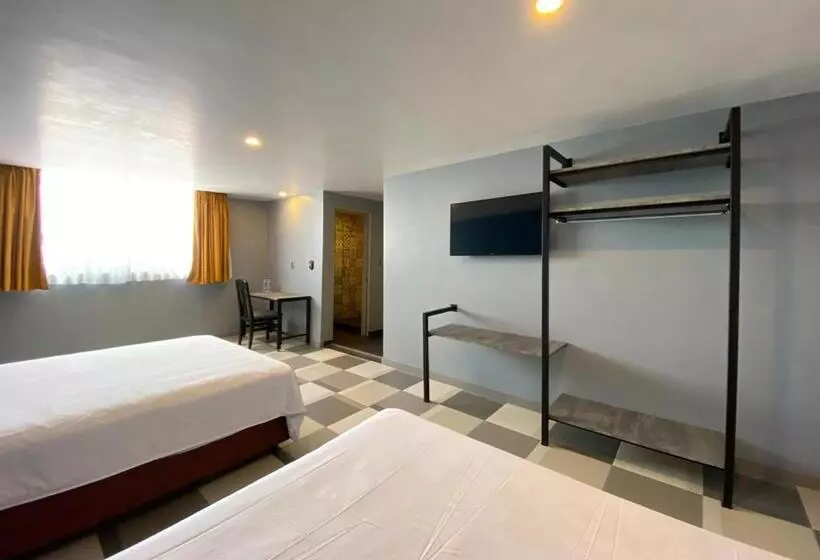 هتل Estrella De Oriente