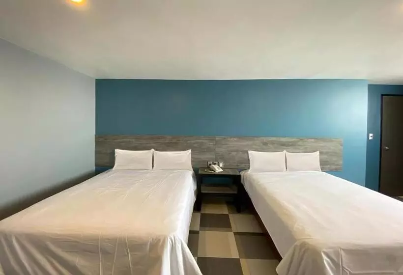 هتل Estrella De Oriente