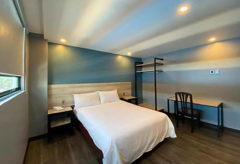 هتل Estrella De Oriente