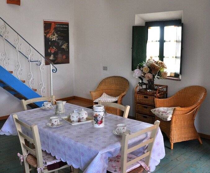 בית מלון כפרי Fattoria Santa Lucia