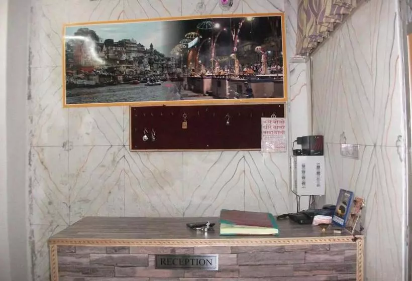 Hotel Goroomgo Shree Hare Rama Hare Varanasi